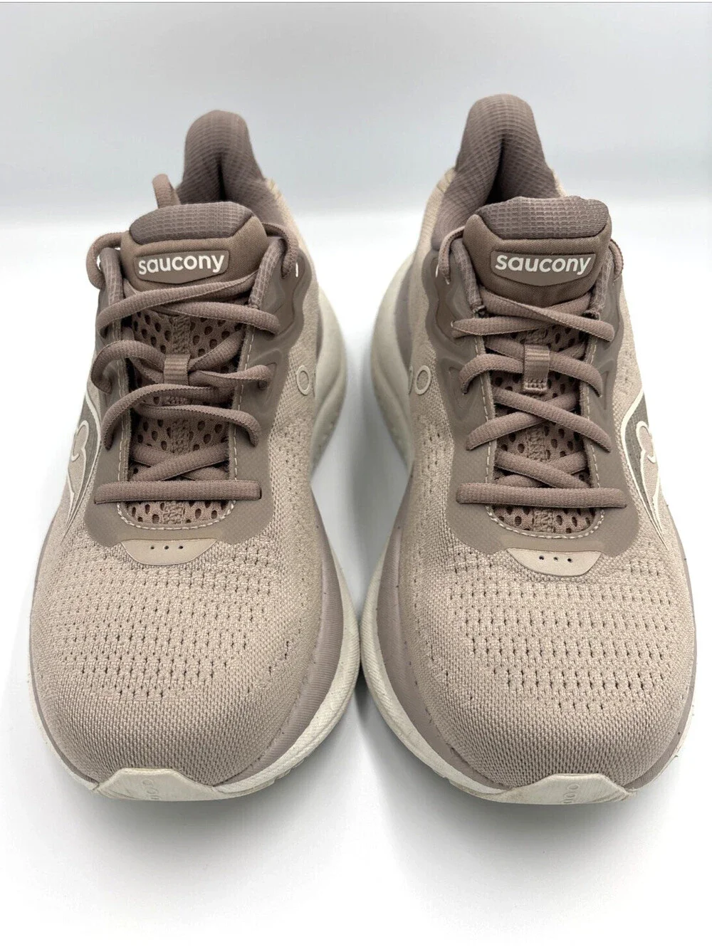 Saucony Triumph 23 Taupe Running Shoes Women's 8.5 S11023-231